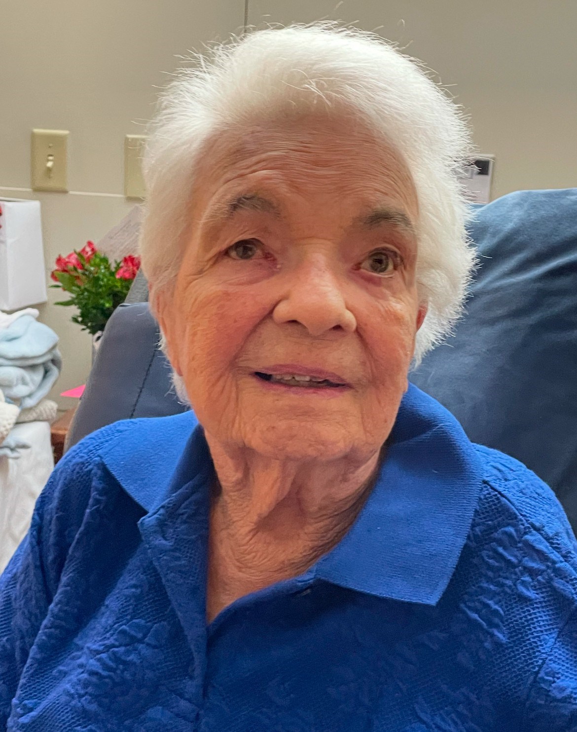 Obituary of Gladys Elkes Henderson