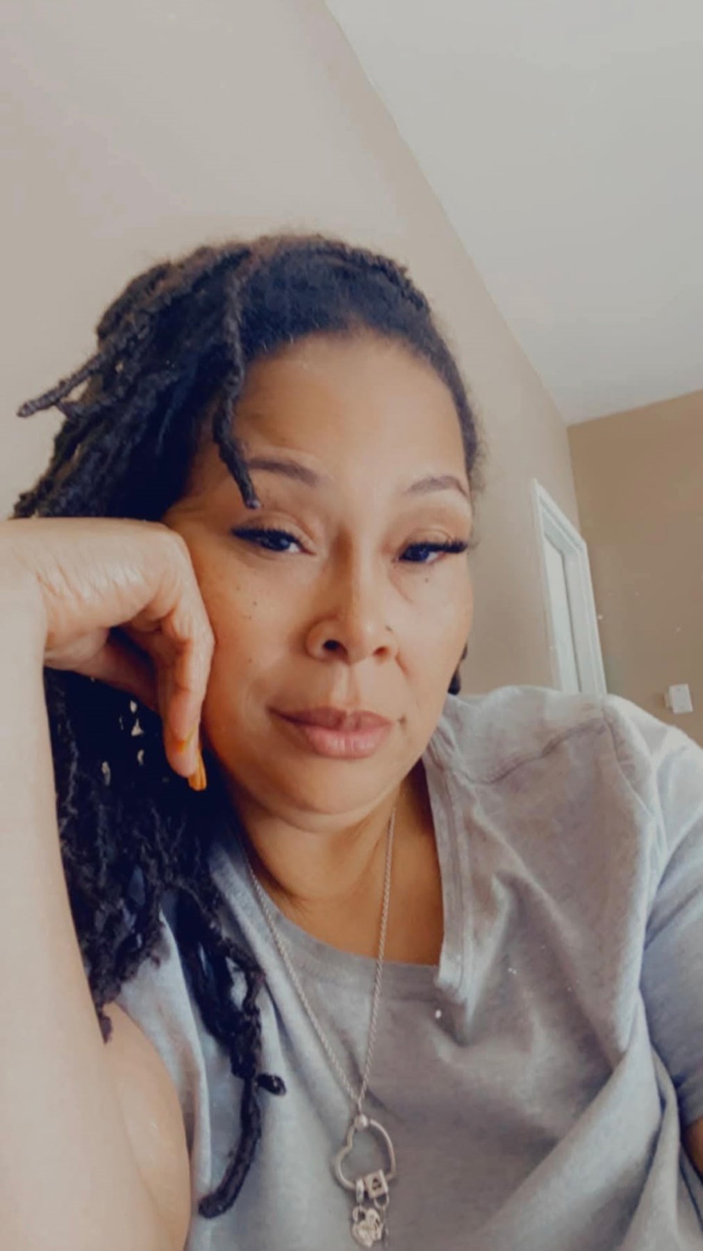 Obituary of Roshana L Mucker