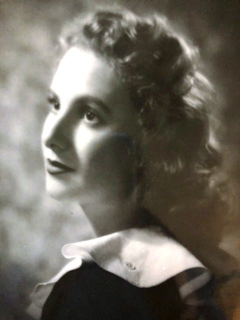 Obituary of Elizabeth Constance Van Doorn