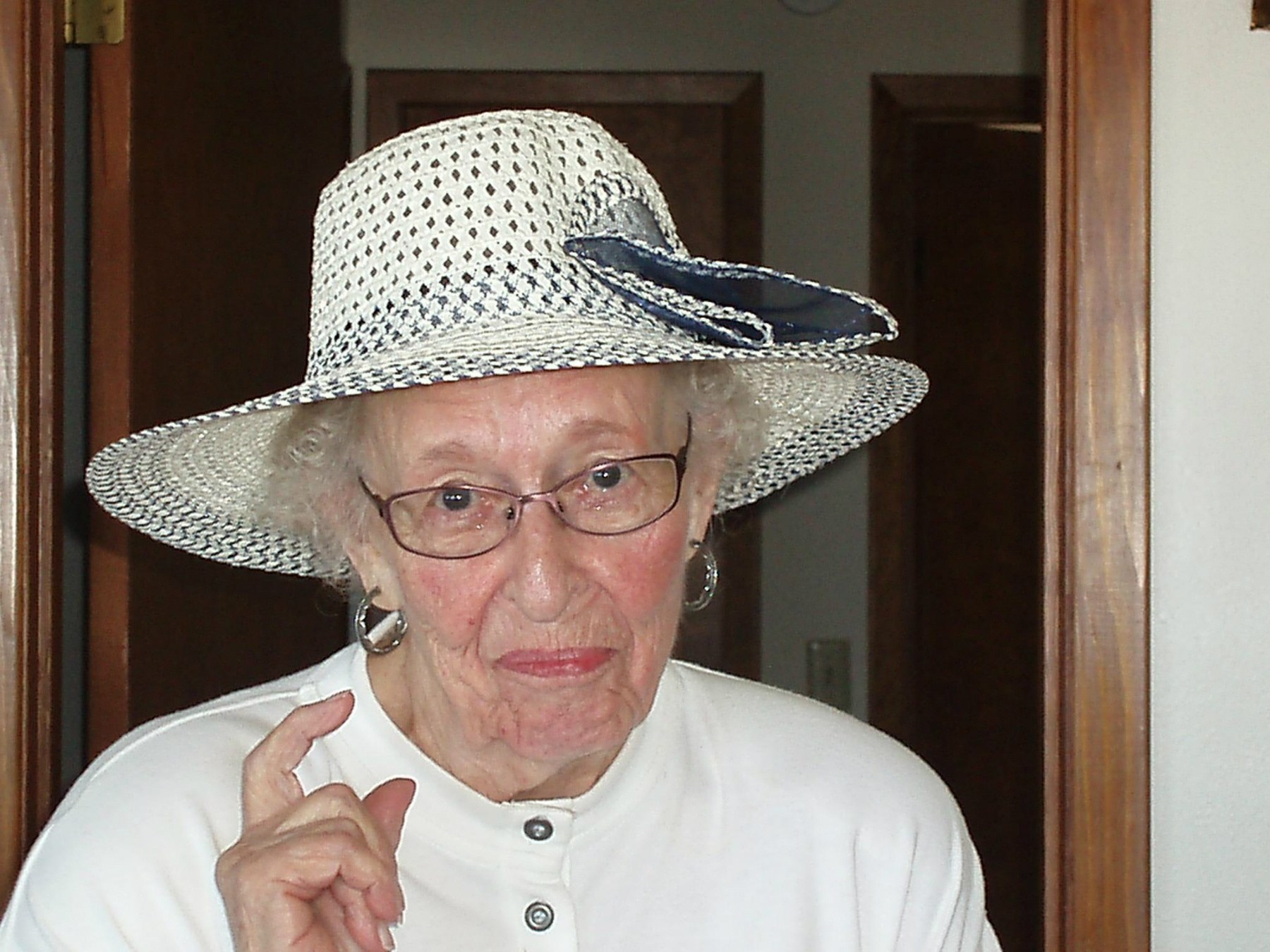 Obituary of Esther L. Thomsen