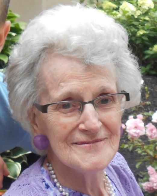 Obituary of Jean Winnifred Porteous