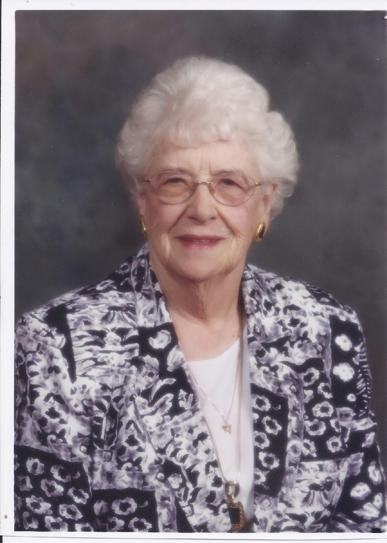 Obituario de Mrs. Bonnie F Bruce