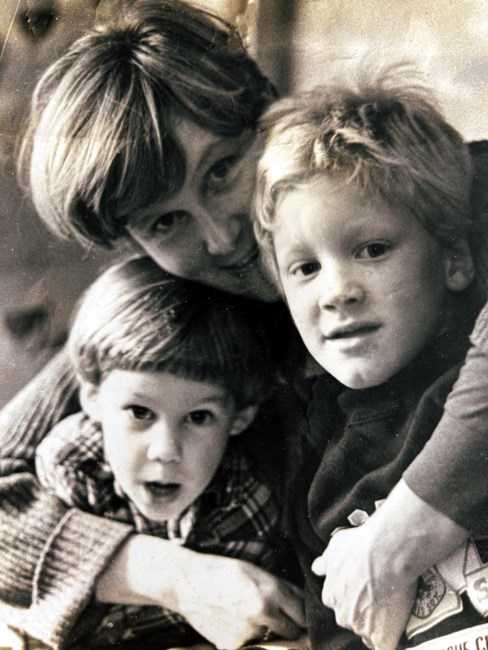 Obituary of Leslie G. Ross-Papkee