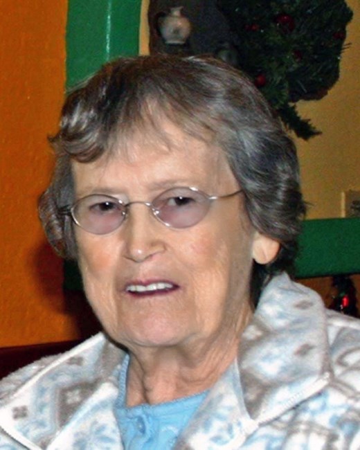 Obituary of Lueen Holman Davies
