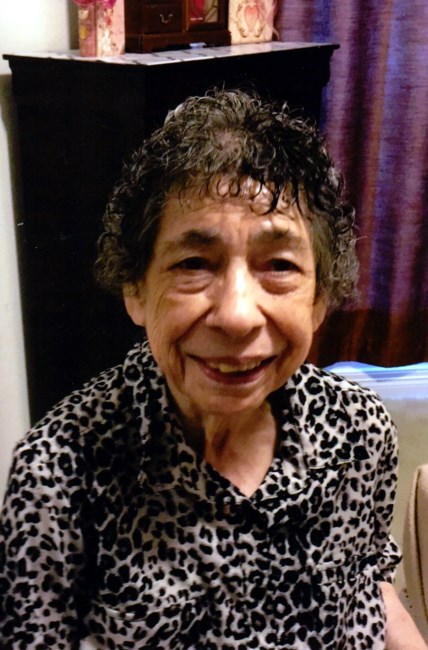 Obituario de Consuelo G. Villegas