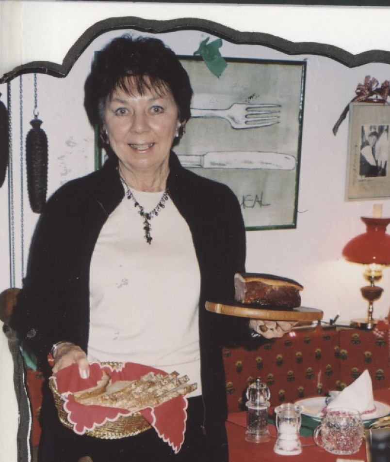 Obituary of Evelyn F. Stark