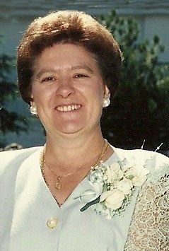 Obituary of Gloria Araujo