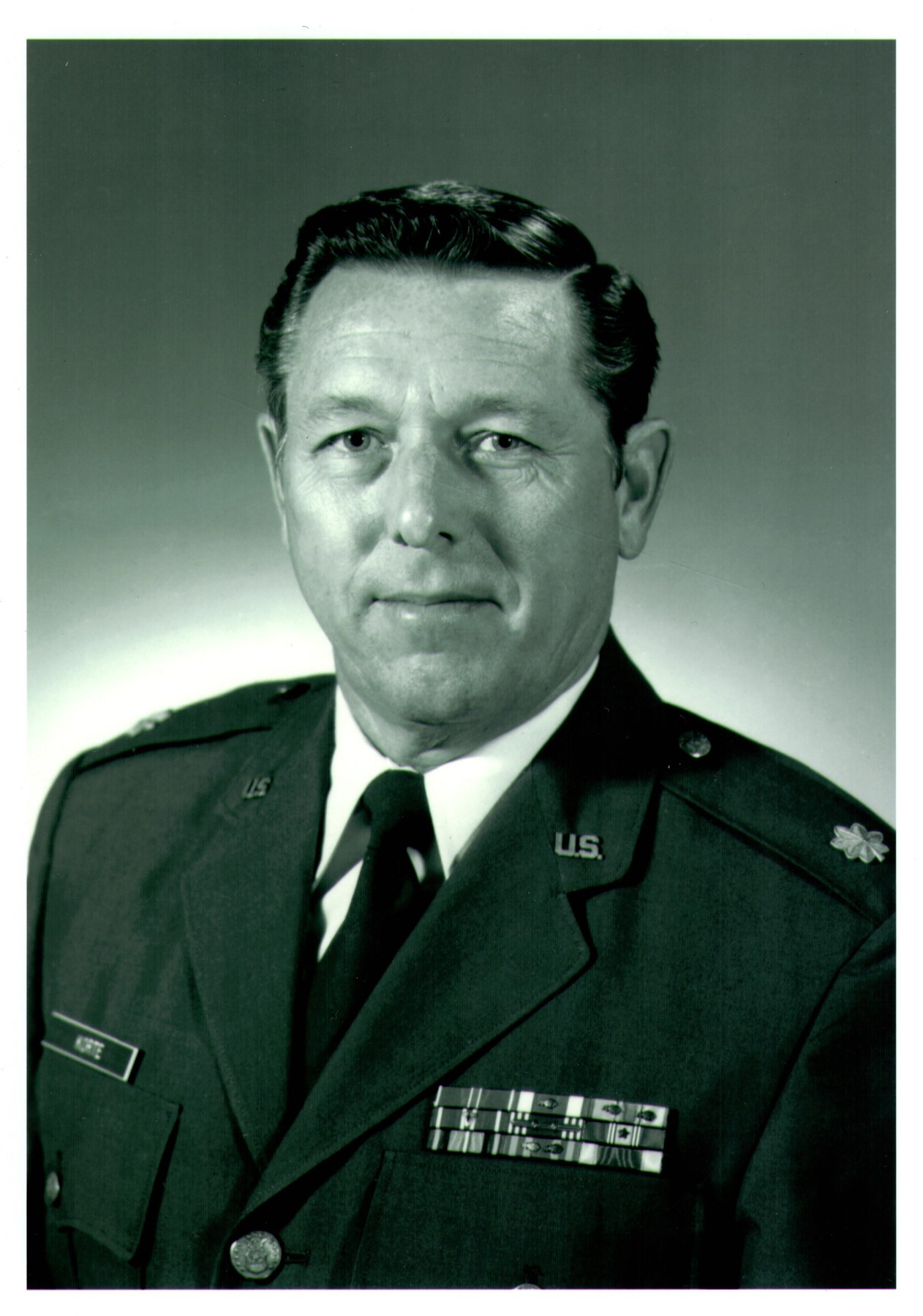 Col and macarthur avis sales