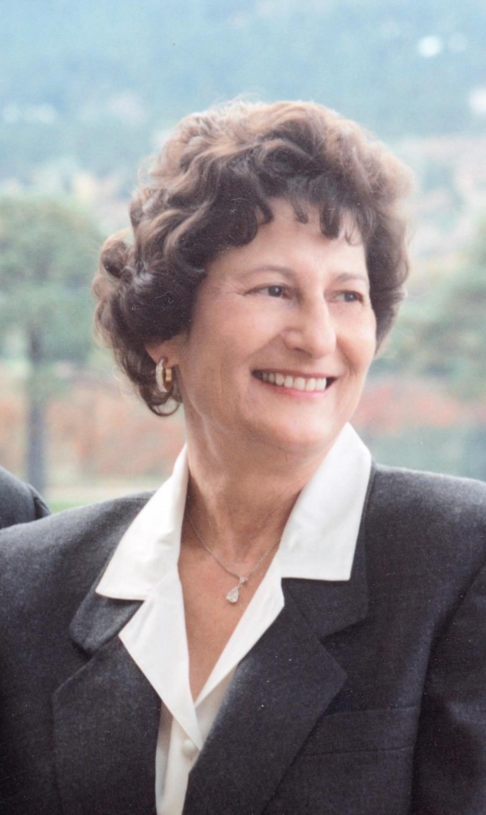 Obituary of Shirley Strait