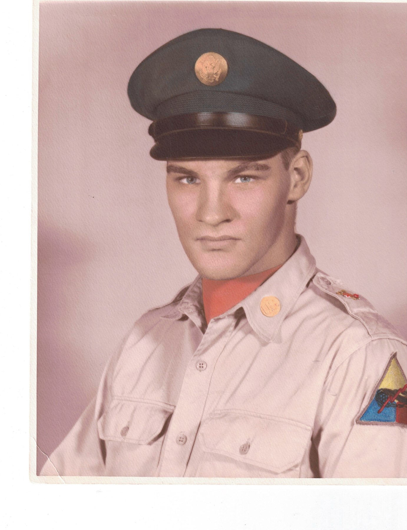 Obituary of Robert Emmit Halloran