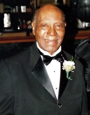 Obituario de Louis "Papa Lou" C. Wilcher Jr.