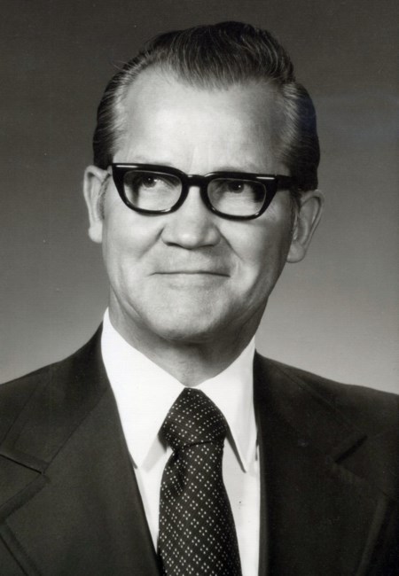 Obituary of Oliver Lawrence Johnston