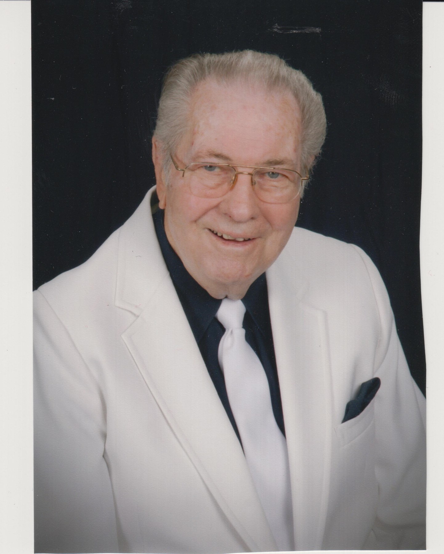 Obituary of Robert Nelson Cadmus