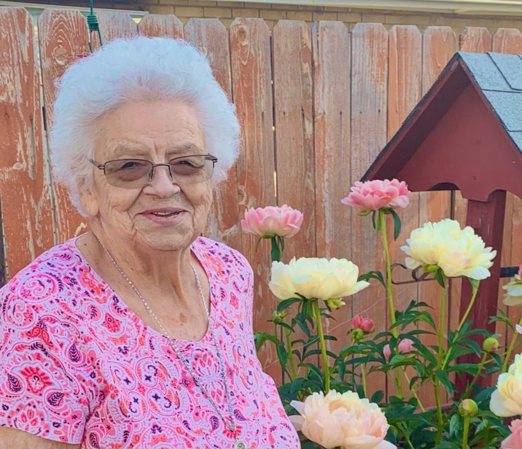 Obituary of Evelyn DeHerrera