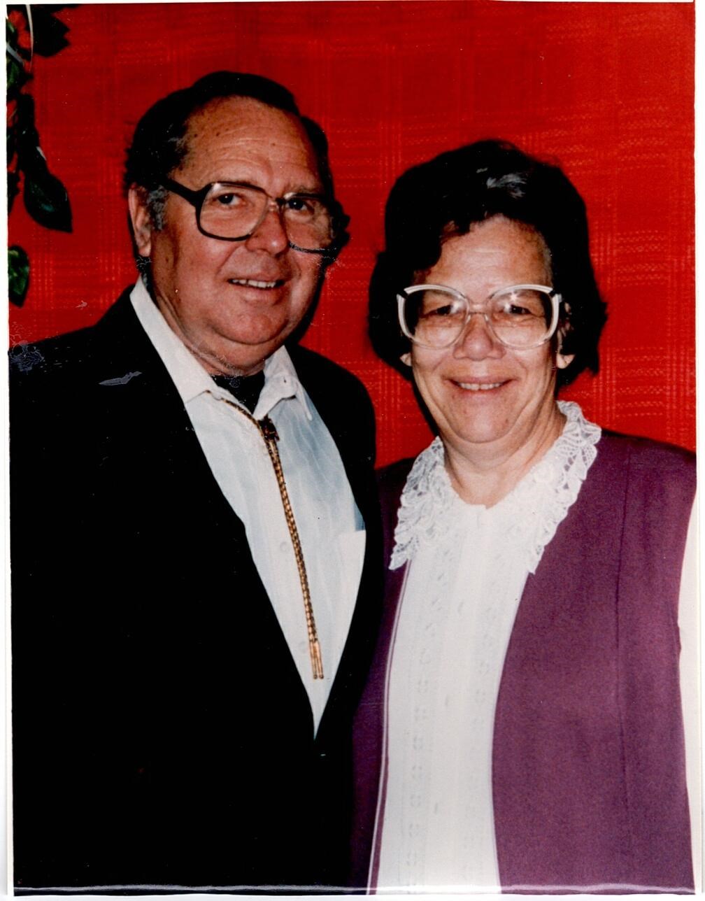 Obituario de Franklin D. James