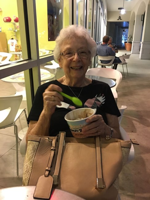 Avis de décès de Dolores Marie Kastl