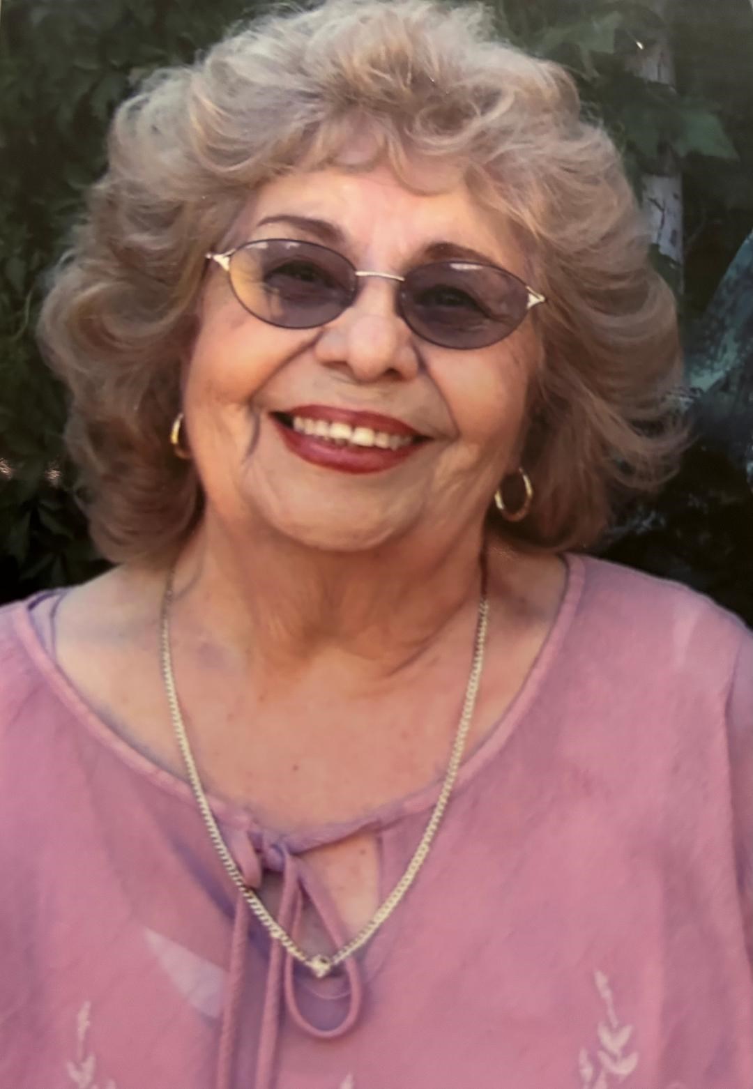Obituary of Lorenza D. Chong