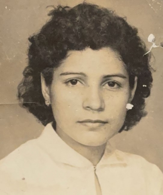 Obituary of Gloria Galvez Flores