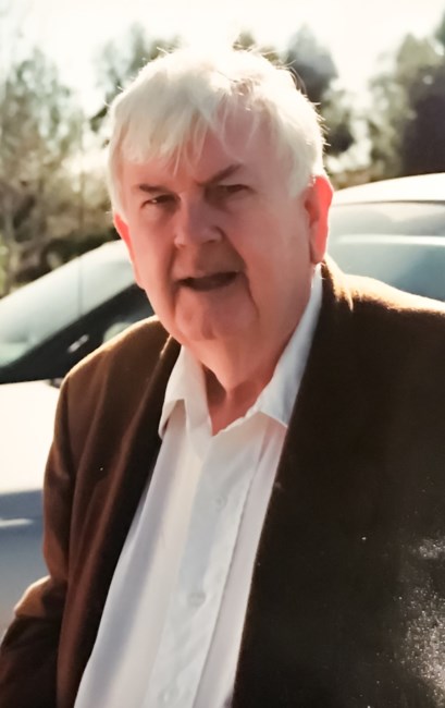 Obituary of Donald W Thomas