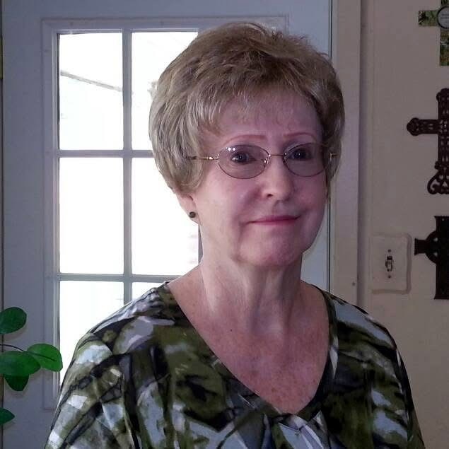 Obituary of Carol Louise Smith