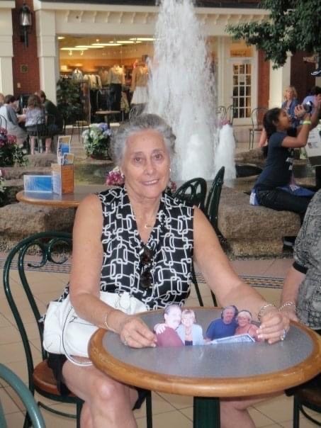 Obituary of Theresa Heissenbuttel