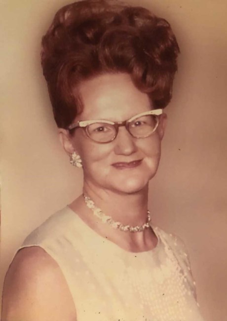 Obituario de Phyllis E Scott