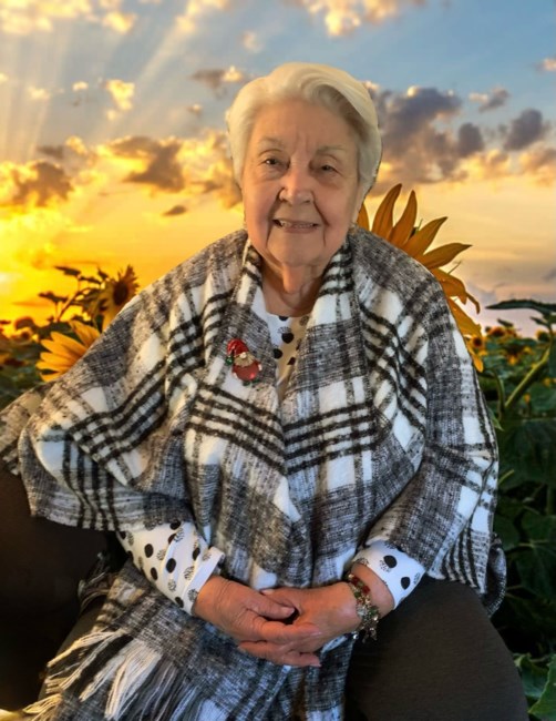 Obituary of Silvia T. Droz  de Reyes