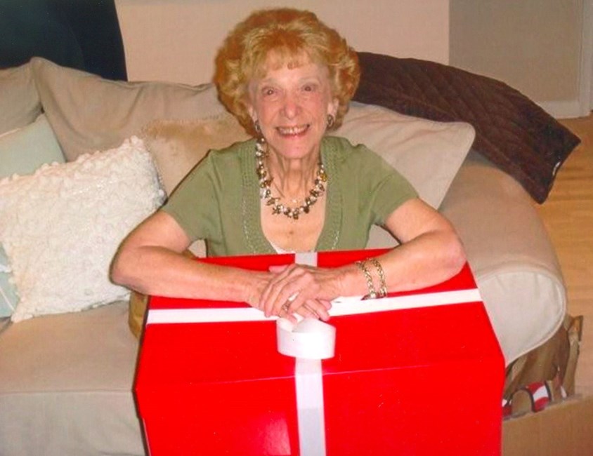 Obituary of Gertrude Helwick