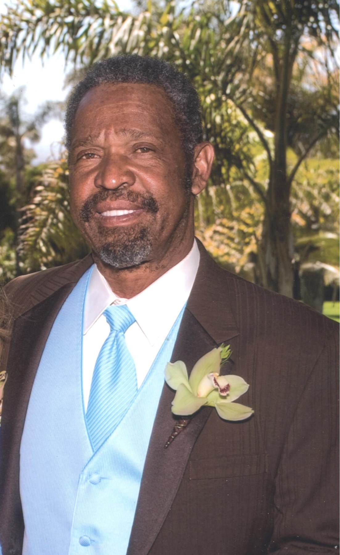 Obituary of Larry Deneall Cooks