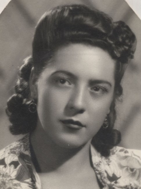 Obituary of Carmen Diaz De Briones