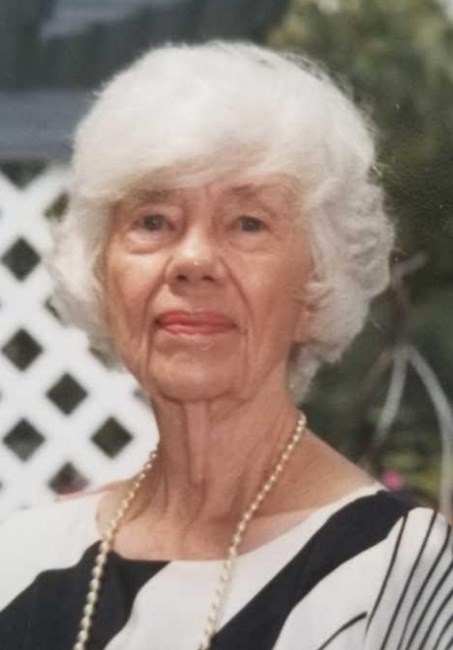Obituary of Annie Roggenkamp