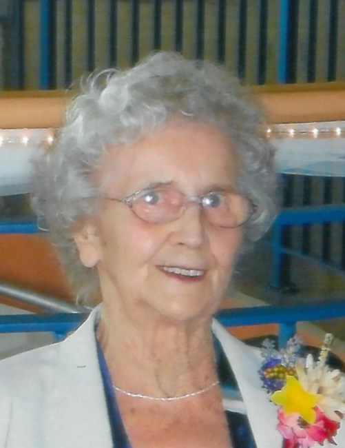 Obituary of Vera Rachel Desveaux