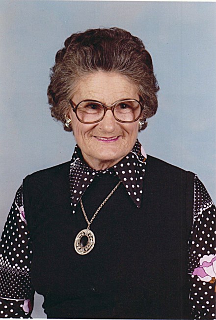 Avis de décès de Gladys May Downs Hill