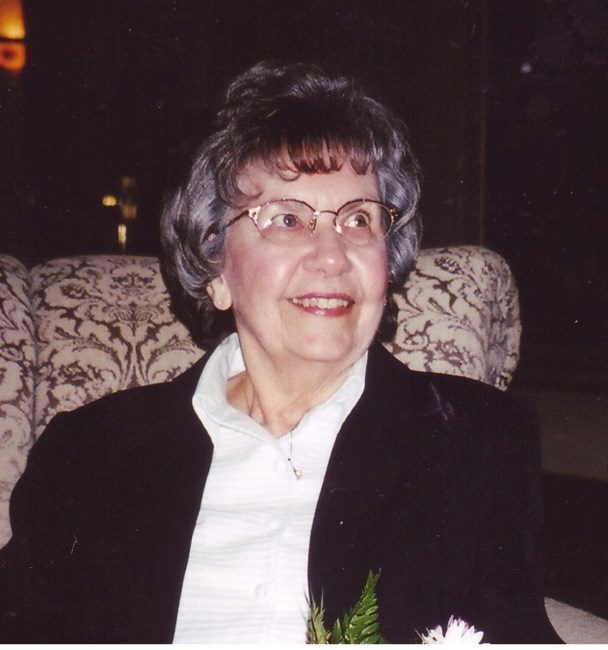 Obituary of Eleanor Mary Holt