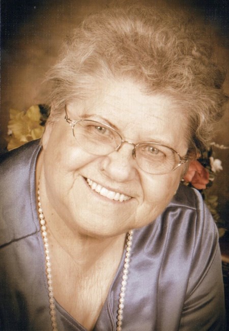 Obituario de Dorothy Adams