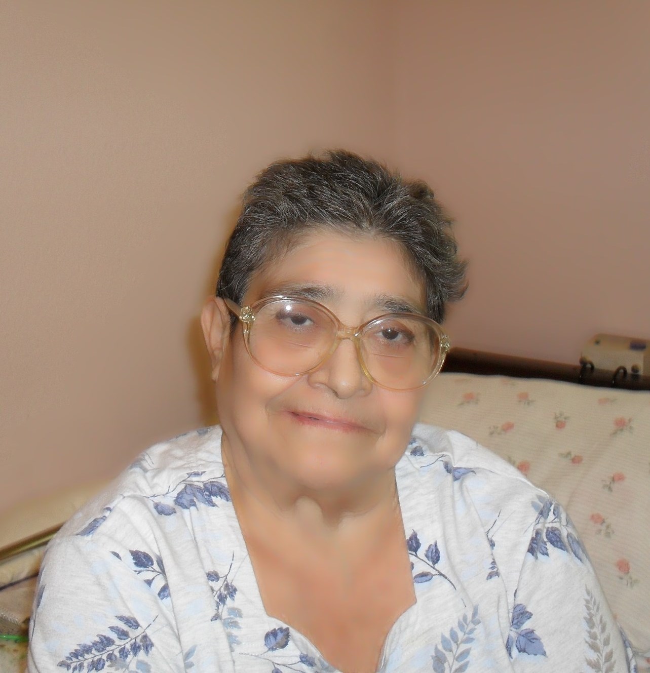 Obituary of Hilda Mendoza De Charles