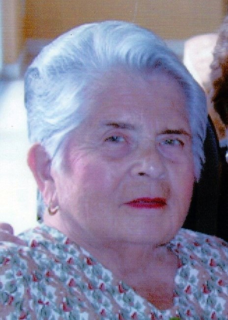 Obituary of Lola Viteri