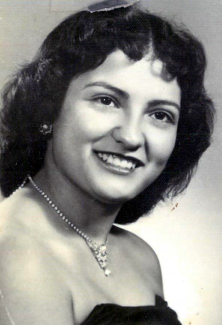 Obituary of Alma Hollister