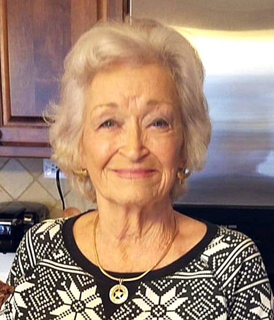 Obituary of Evelyn "Sissie" Hartlage Madeira