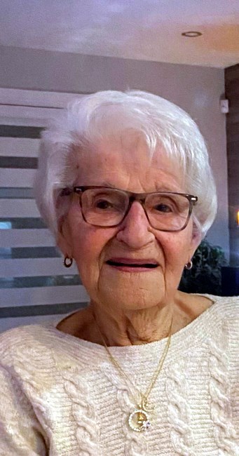 Obituary of Jeannine Lacombe