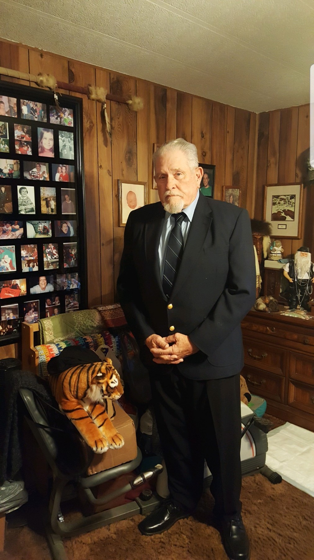 Obituary of David L. Ellis