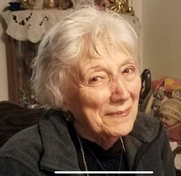 Obituario de Joreen Joyce Foupht