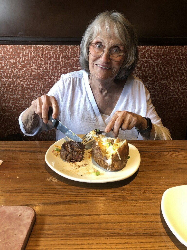 Obituary of Esther Smith