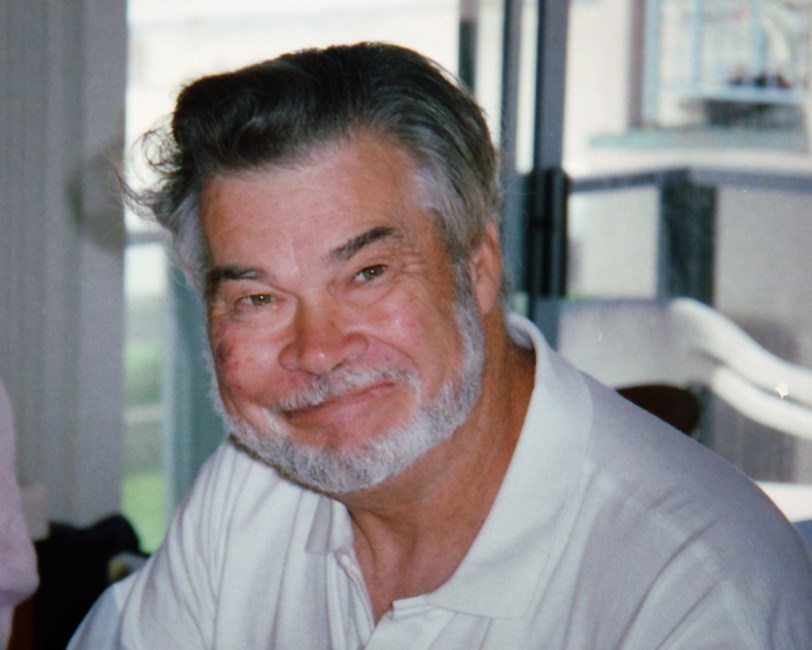 Obituario de Robert W. Houchens