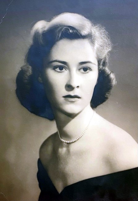 Obituary of Anna Nadja Dodds