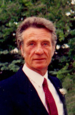 Obituario de Robert Strachan DeVille