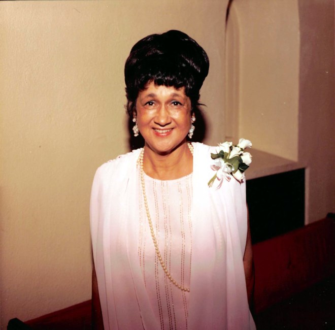 Obituary of Esther Larini Perez