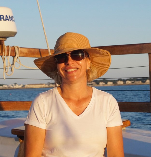 Obituario de Mary Elizabeth Mangels-McGowan