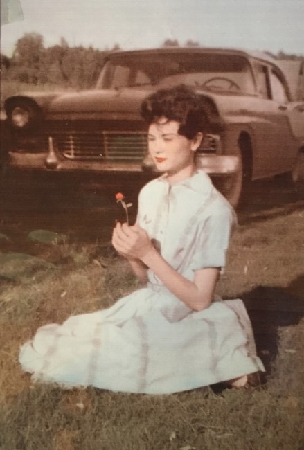 Obituary of Mary Nell Russell