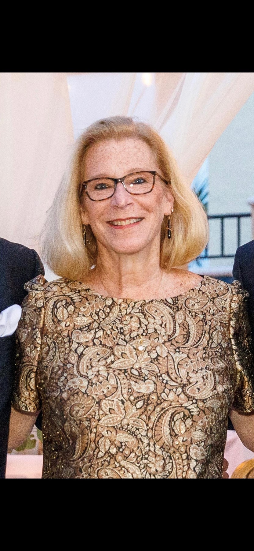 Obituary of Jeannine Elise Falls